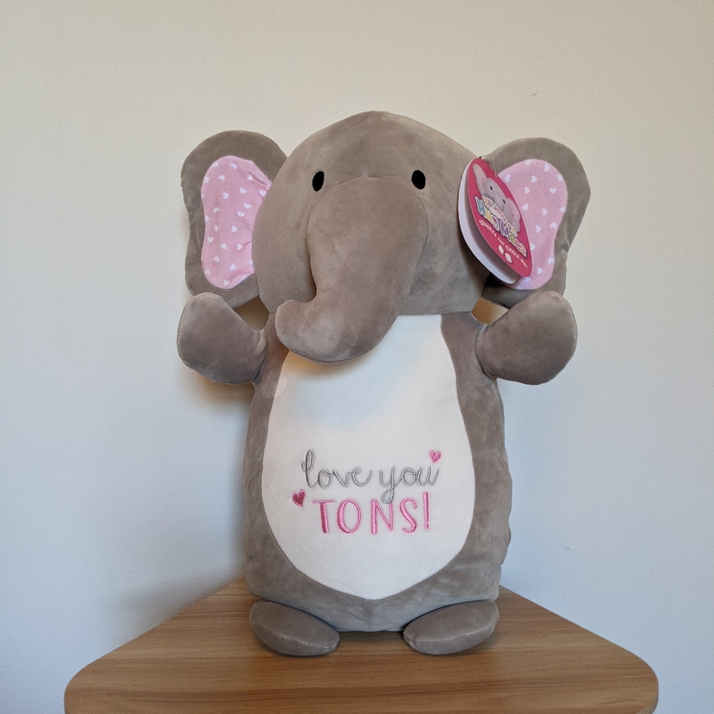 18" Eli the Elephant Hug Mees Squishmallow